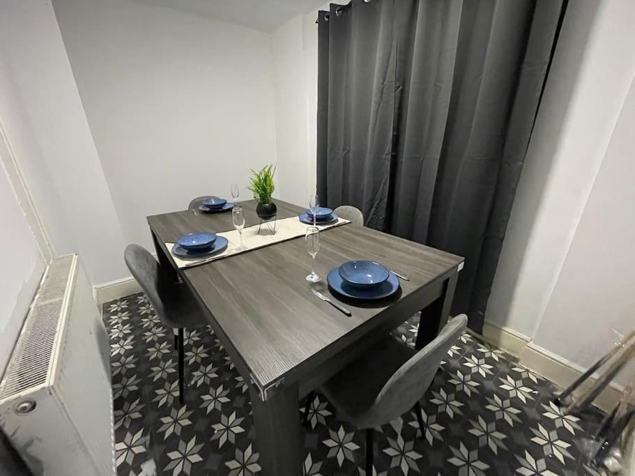 30 Percent Off Weekly Stays - 6 Bedroom House - 11 Beds Blackpool Zewnętrze zdjęcie