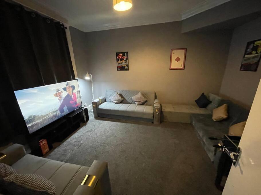 30 Percent Off Weekly Stays - 6 Bedroom House - 11 Beds Blackpool Zewnętrze zdjęcie